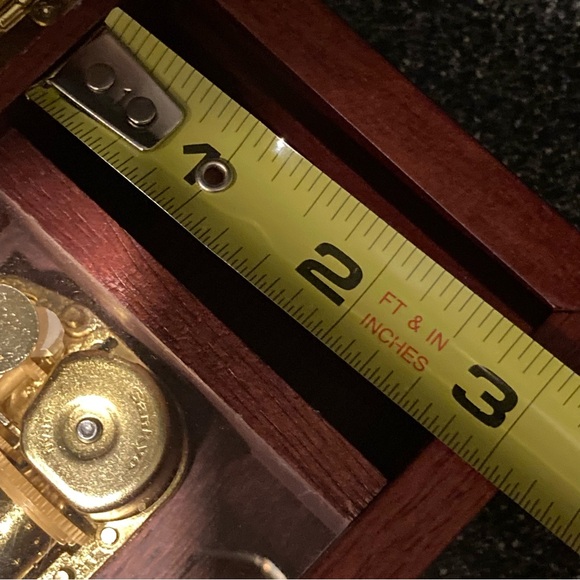 Extremely RARE Music Box “EDELWEISS”, The Sound of Music, Broadway, 1998. - Picture 12 of 12